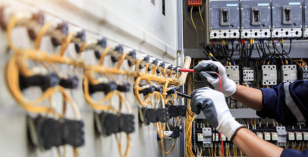 Professional Electrician technician working in Gainesville, VA